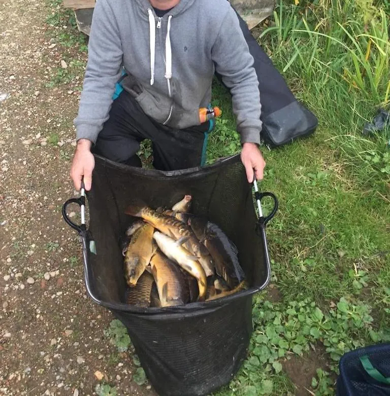 Peacock Lake Glamping Nottingham United Kingdom