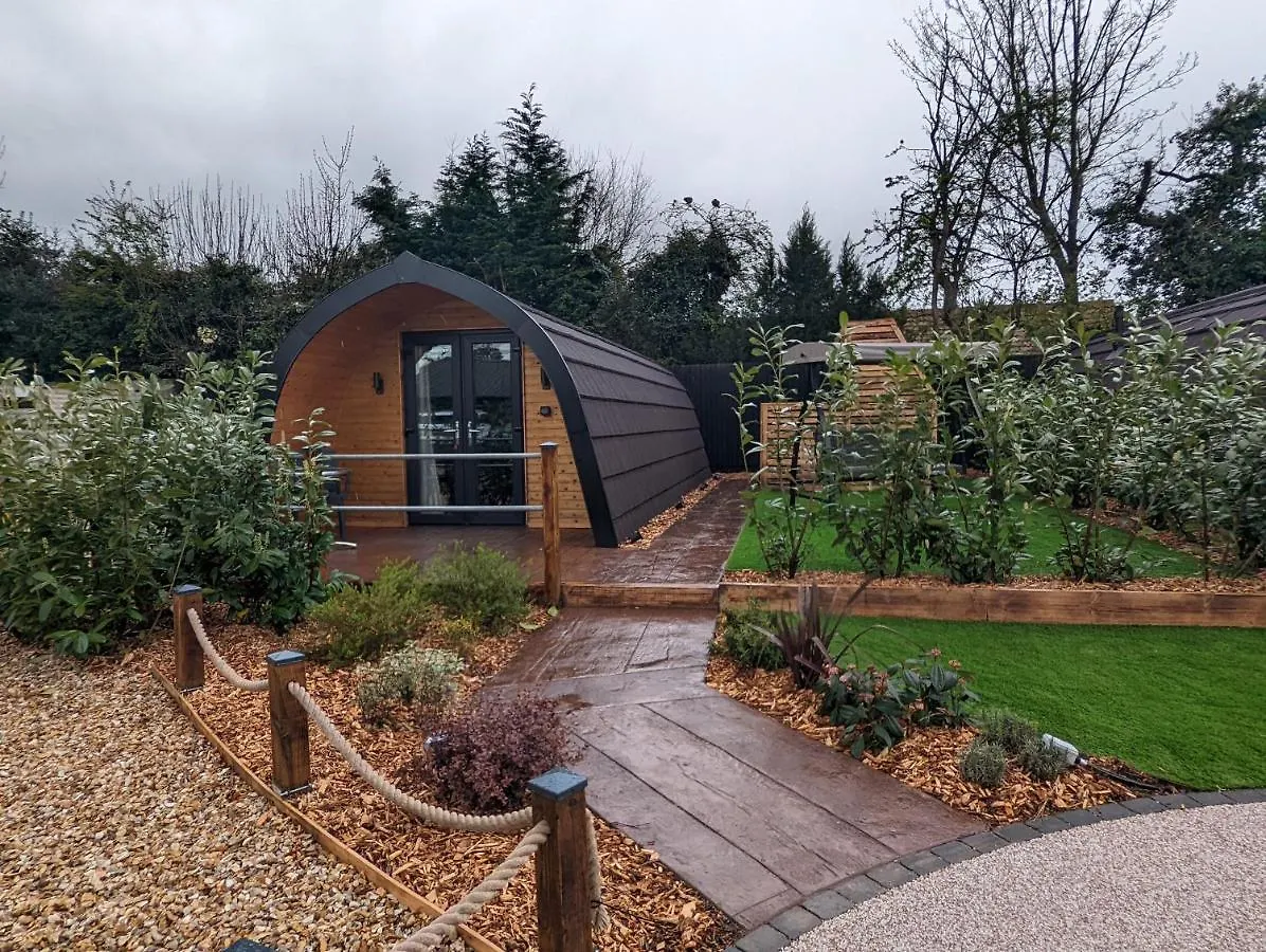 Peacock Lake Glamping Nottingham United Kingdom