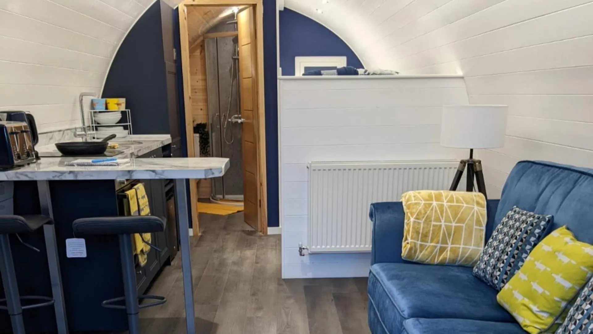 Peacock Lake Glamping Nottingham 0*,