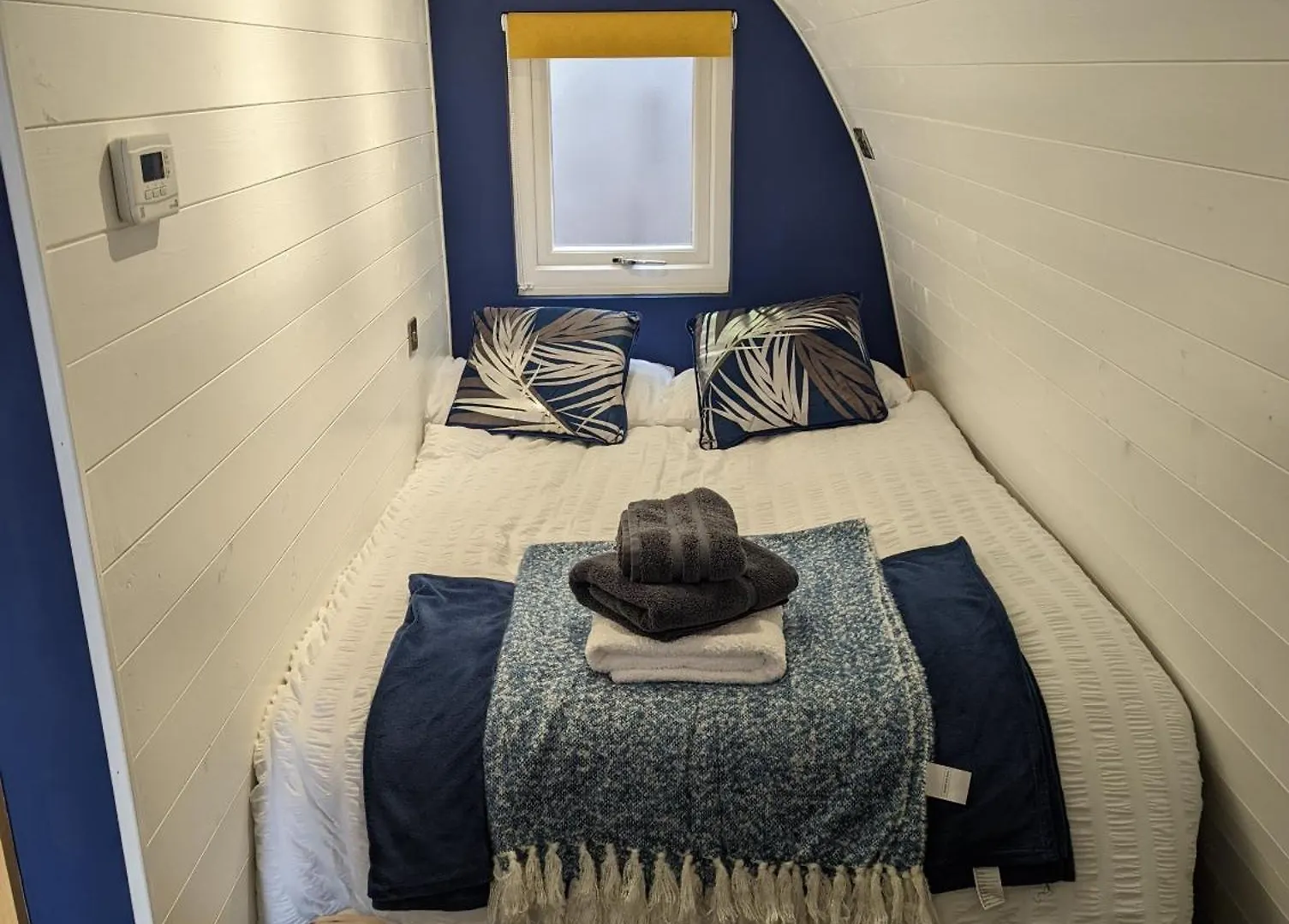 Peacock Lake Glamping Nottingham United Kingdom